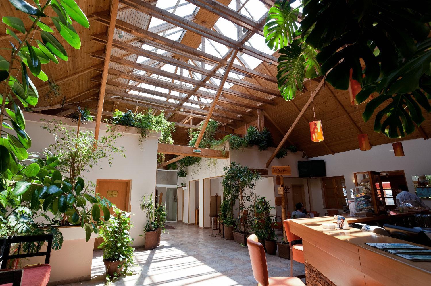 Gastland M0 Hotel & Conference Center 시게첸트미클로스 외부 사진
