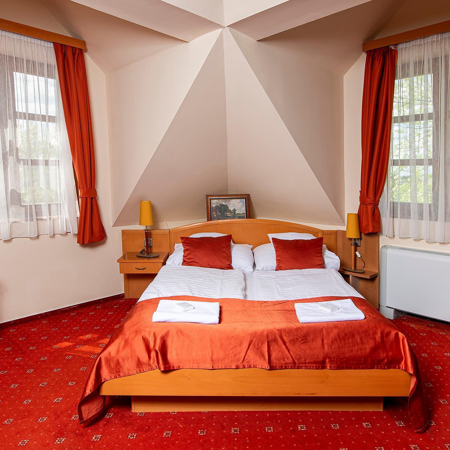 Gastland M0 Hotel & Conference Center 시게첸트미클로스 외부 사진