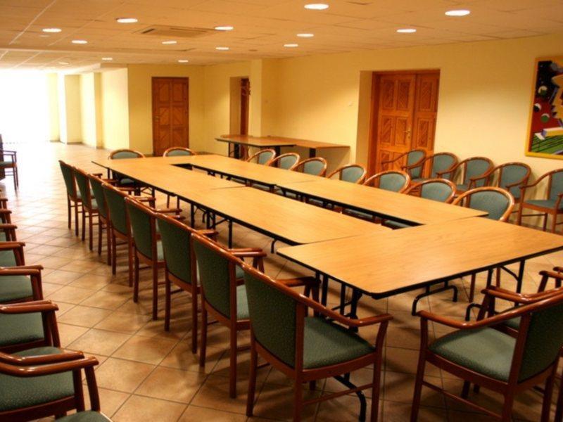 Gastland M0 Hotel & Conference Center 시게첸트미클로스 외부 사진